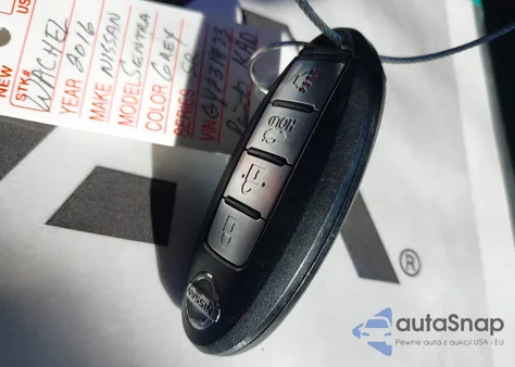 2016 Nissan Sentra Sr z USA, uszkodzony, nr VIN 3N1AB7AP9GY231873